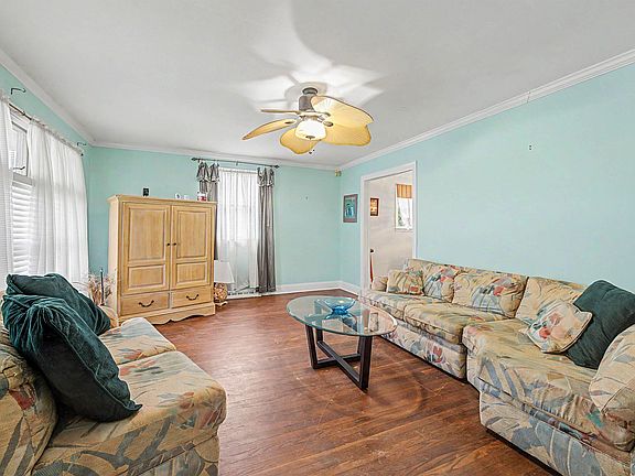 5th image of 1246 Penrose Ave