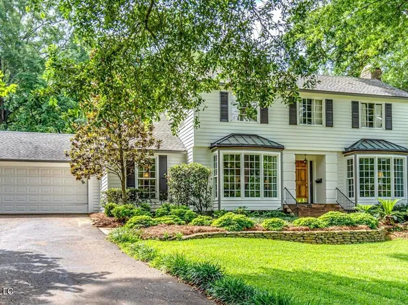3909 Cambridge St, Jackson, MS 39216