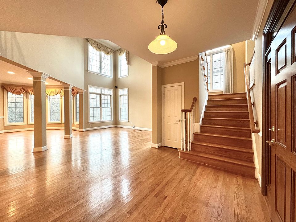 1460 Carrington Ridge Ln, Vienna, VA 22182 Zillow