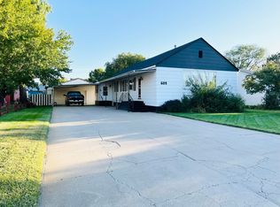 603 Walnut St, Arapahoe, NE 68922