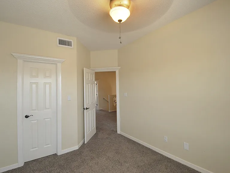 5513 Ignacio Frias Dr — Photo 28