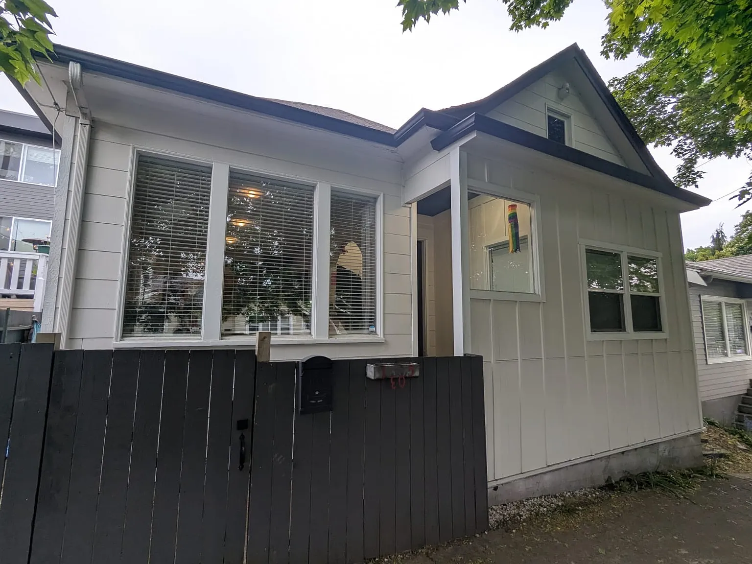 4 bed, 2.5 bath, 1600 sqft, $4,000 — Photo 2