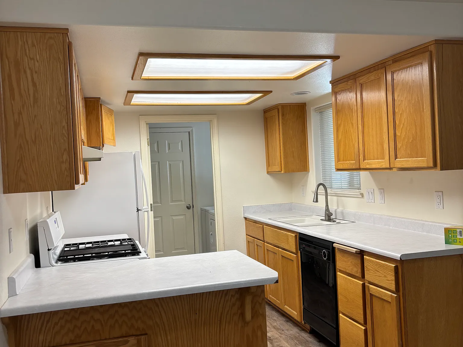 SW Alder St, Grants Pass — Photo 1