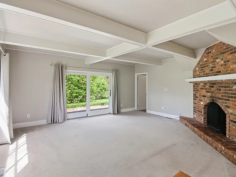 4576 Wagon Wheel Dr — Photo 12