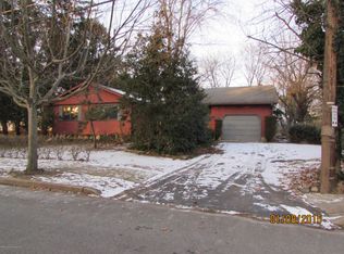 4 Lettau Dr, Spotswood, NJ