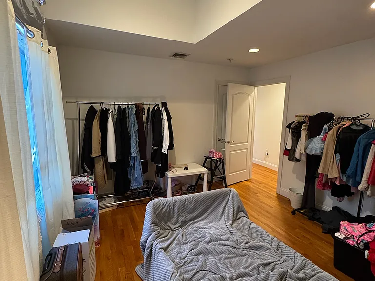 2133 Linwood Ave — Photo 22