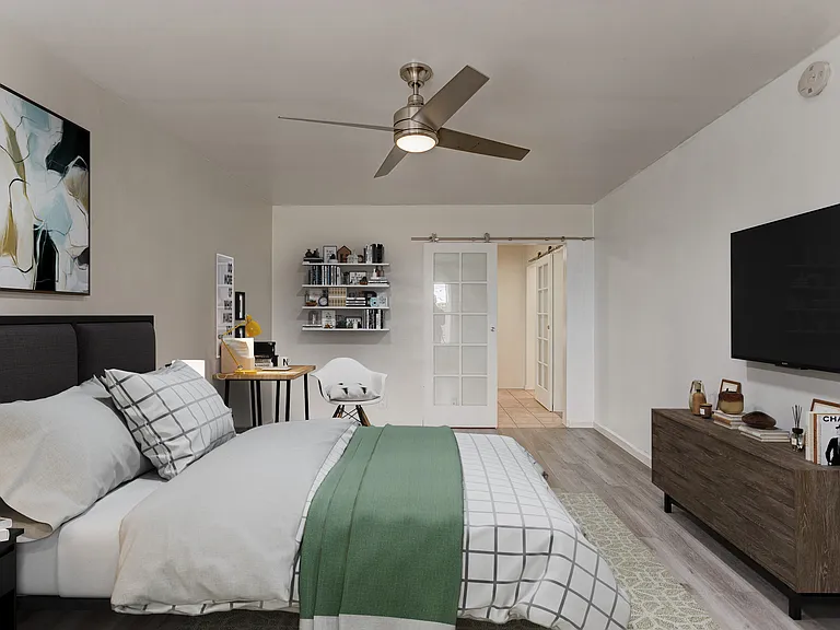 1164 S Norton Ave #13 — Photo 1