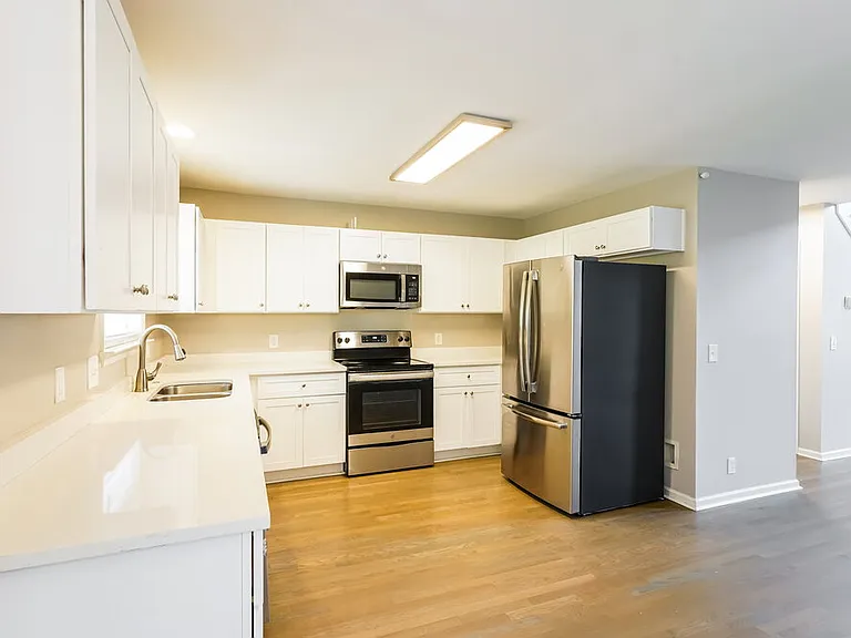 1212 Orchard Mountain Ct — Photo 8
