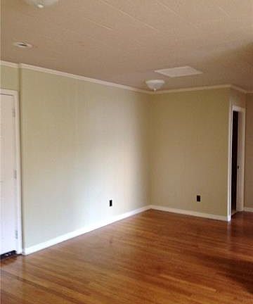 4th image of 330 Jewel St #G