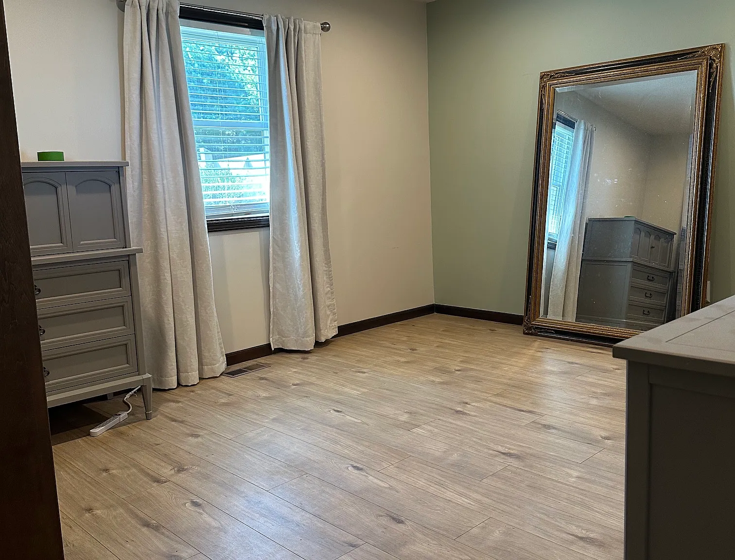 2 bed, 1250 sqft, $1,380 — Photo 3
