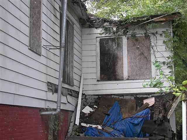 2nd image of 1220 W 34th St