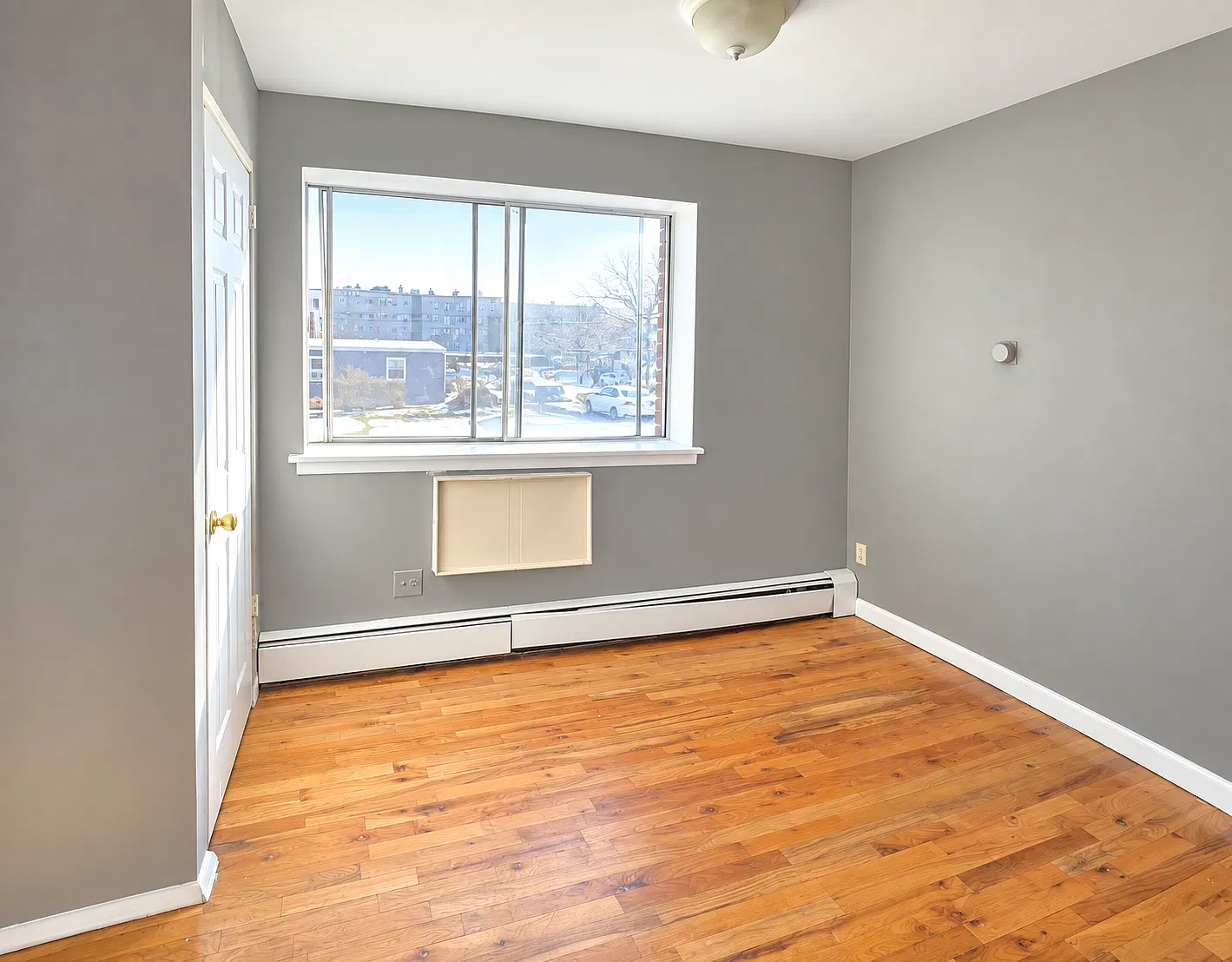 2 bed, 650 sqft, $1,850 — Photo 3