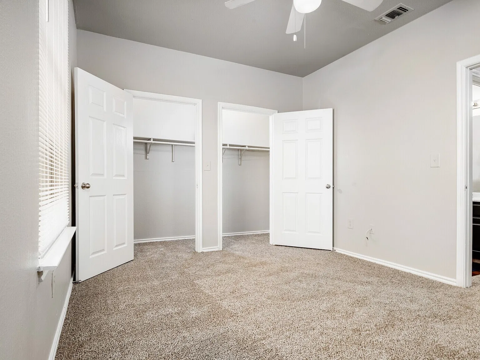 Houston Street Townhomes — Photo 4