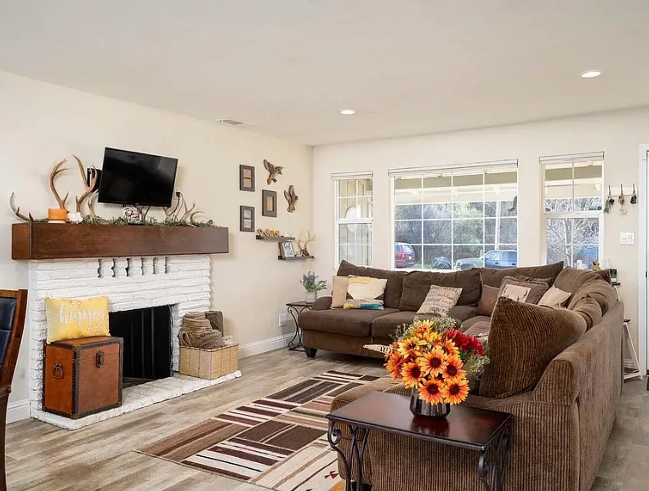 3 bed, 1640 sqft, $3,100 — Photo 4