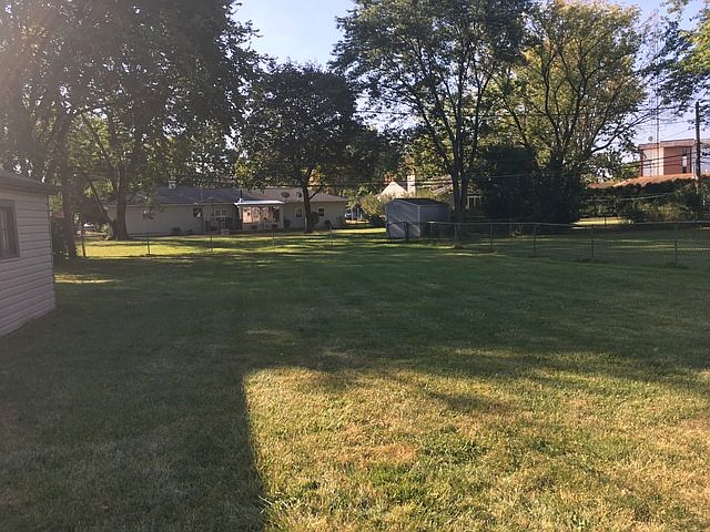 2nd image of 3510 Sigwalt St