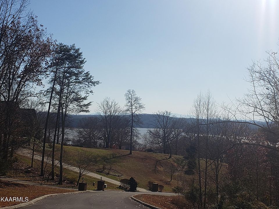 1st image of 8022 Mountain Ridge Dr