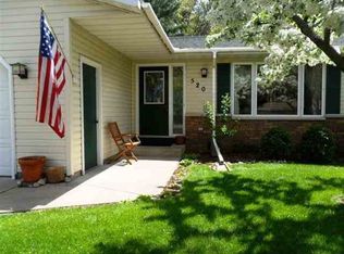 520 9th St, Plover, WI 54467