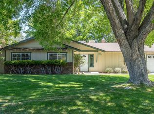 2703 Glenbrook Way, Bishop, CA 93514