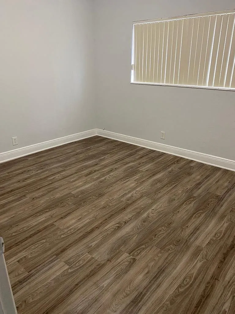 2 bed, 975 sqft, $1,750 — Photo 2
