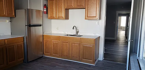 827 Walnut St #1 Photo 1