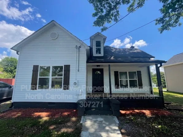 209 N Davis Ave, Newton, NC 28658