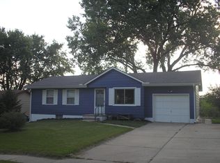 5724 S 114th St, Omaha, NE 68137