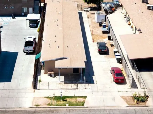 942 E G St, Brawley, CA 92227