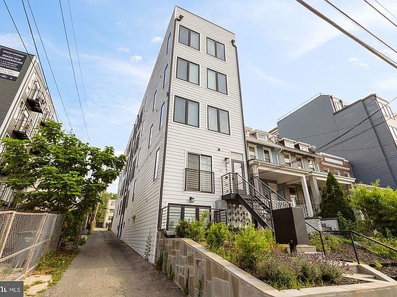 2nd image of 623 Kennedy St NW #8