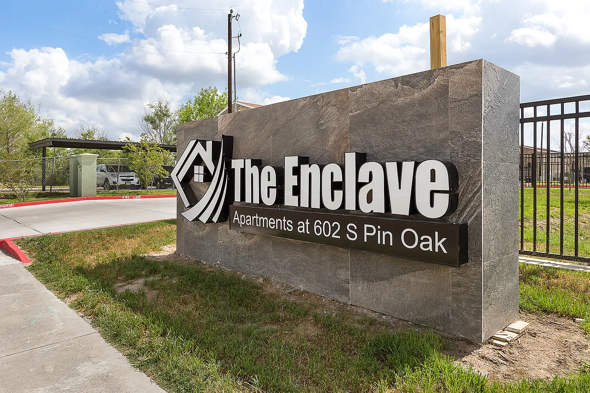 Building Photo - Enclave Apartments