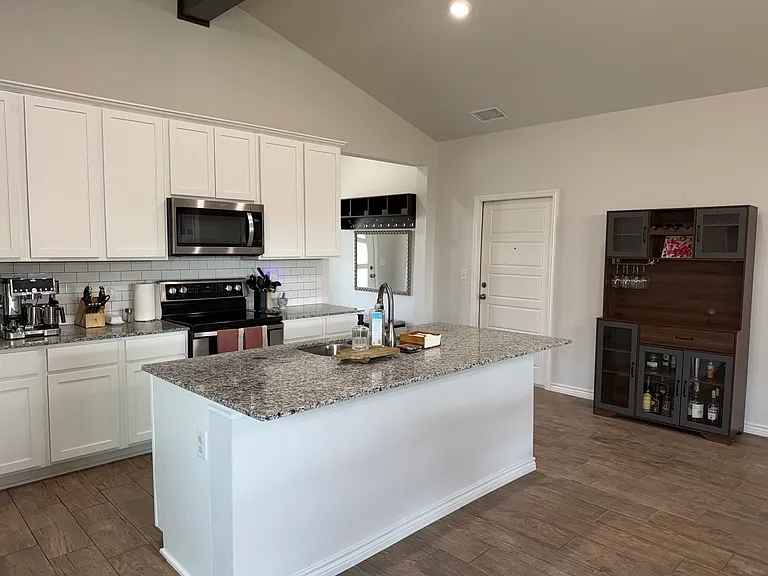 6011 Tivoli Rd — Photo 5