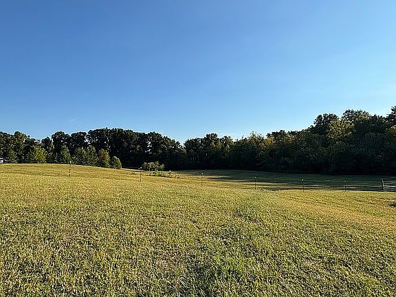 3rd image of 5556 E County Road 200 N