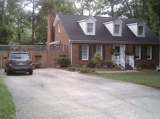 1108 Forest Hill Dr, High Point, NC 27262