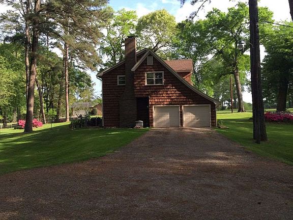 3rd image of 1314 Greenway St