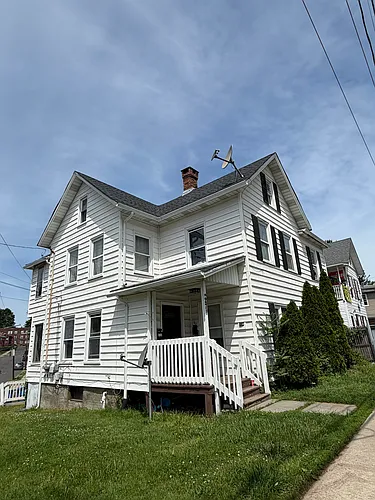 271 Glen St #1 Photo 1