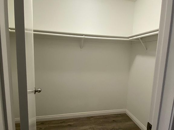 5th image of 1527 Palm Ave Floor 2