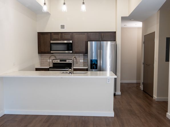 156 S Main St #205