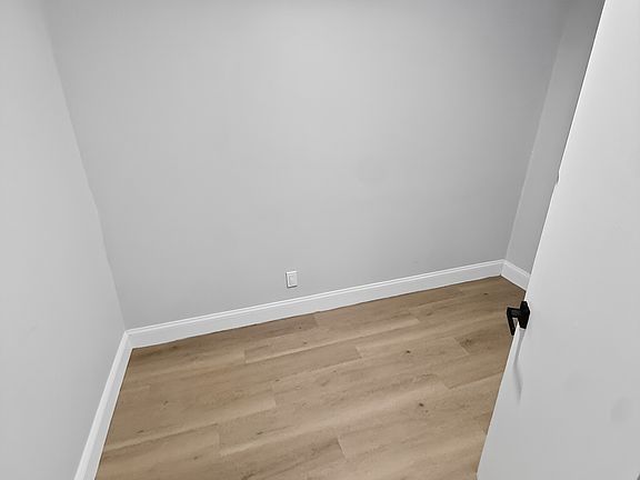 5th image of 539 Scotland Rd #A