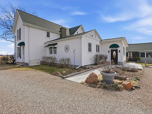 4th image of 11300 Clinton Rd