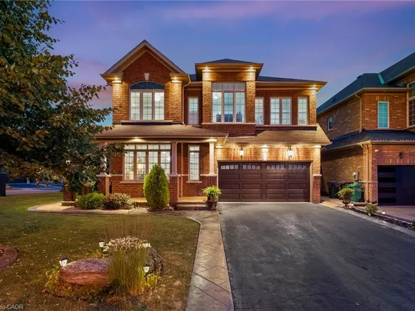 17 Platform Cres, Brampton, ON L7A 0W5