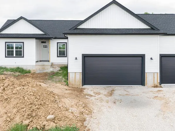 105 W 2nd Street, Friesland, WI 53935