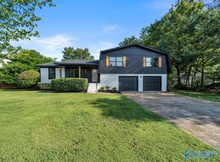 1003 Willow Cove Cir SE, Huntsville, AL 35802