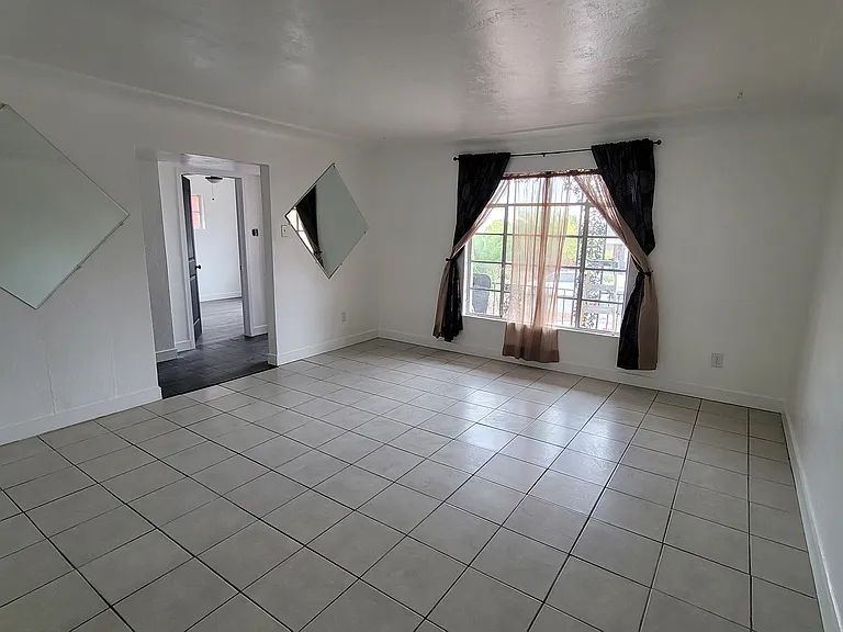 2513 Louisville Ave — Photo 9