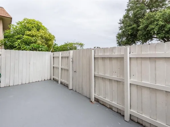 7918 Kimberly Blvd #304, Pompano Beach, FL 33068