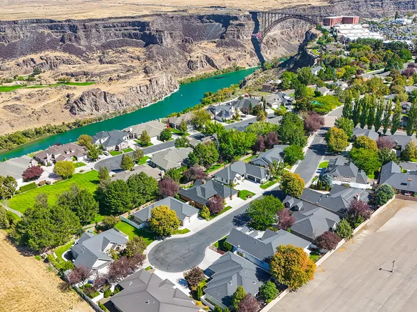 688 Canyon Park Ave, Twin Falls, ID 83301
