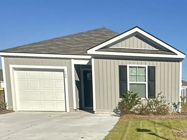 184 Lakeside Dr, Port Wentworth, GA 31407