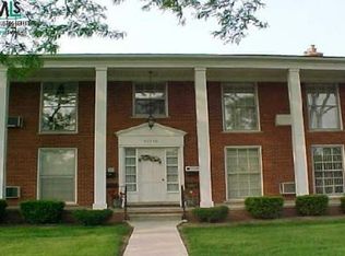 20440 Vernier Rd, Harper Woods, MI 48225