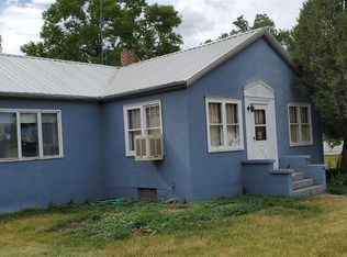 310 Cedar St, Dix, NE 69133