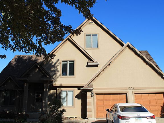 2nd image of 2308 Burleigh St