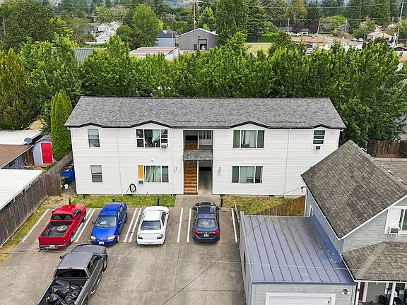 2nd image of 2119 C St