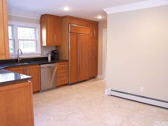 3rd image of 12 Attridge Ct